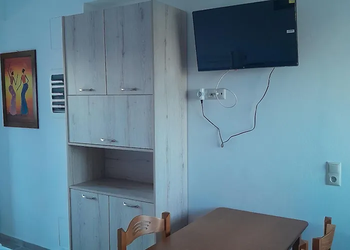 Ιχνηλάτες *